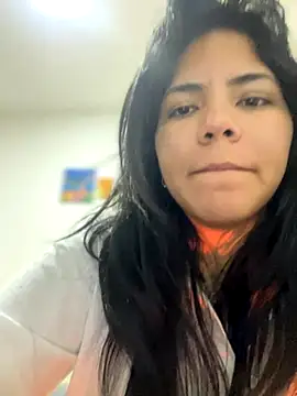 Snapshot of JulianaCastillo chatting on October 2, 2025, 7:15 am JulianaCastillo online show from October 2, 2025, 7:15 am