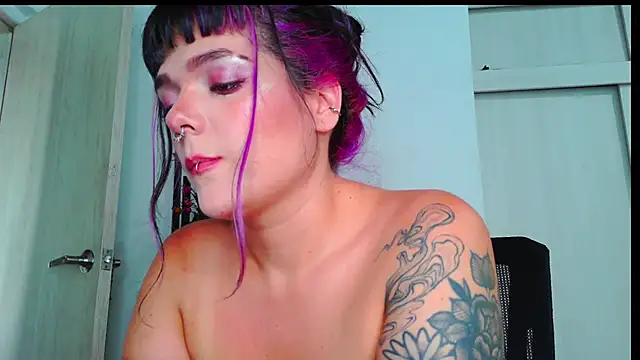 purple em69 online show from March 29, 2026, 9:59 pm