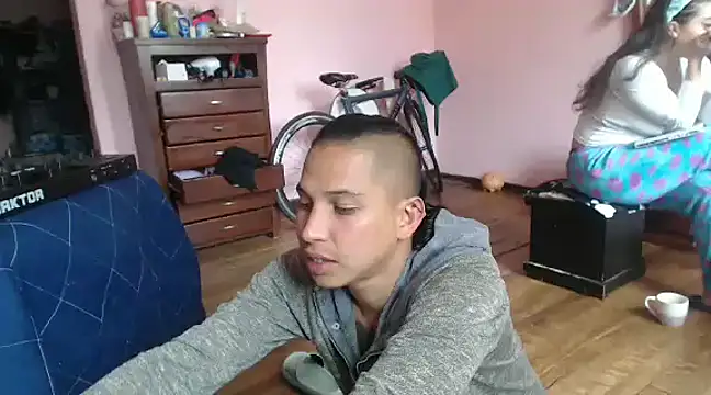 Snapshot of CoreAlejito chatting on March 13, 2025, 9:26 pm CoreAlejito online show from March 13, 2025, 9:26 pm