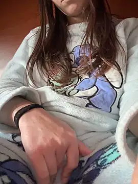 Snapshot of rossana99_ chatting on February 21, 2026, 3:13 pm rossana99 online show from February 21, 2026, 3:13 pm