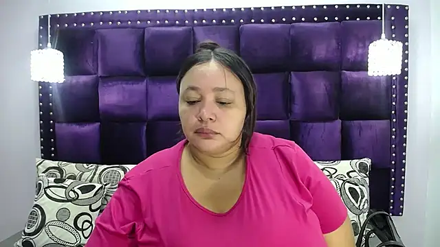 Snapshot of CrushOnMe_ chatting on February 16, 2025, 12:32 pm CrushOnMe online show from February 16, 2025, 12:32 pm