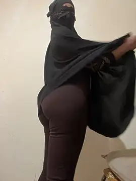 Snapshot of Hijabi_HotGirls chatting on February 27, 2025, 3:59 pm Hijabi HotGirls online show from February 27, 2025, 3:59 pm
