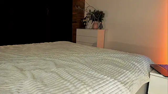 Snapshot of Rachel_Rey chatting on December 18, 2025, 6:36 pm Rachel Rey online show from December 18, 2025, 6:36 pm