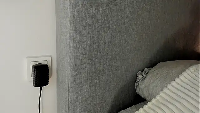 Snapshot of Rachel_Rey chatting on December 19, 2025, 9:05 am Rachel Rey online show from December 19, 2025, 9:05 am