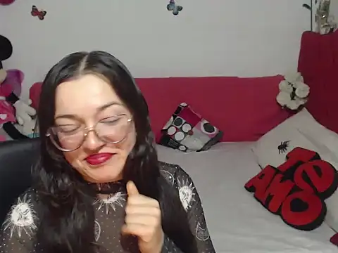 Angela 18honey online show from October 29, 2025, 2:14 am