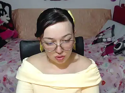 Angela 18honey online show from March 15, 2026, 2:06 am