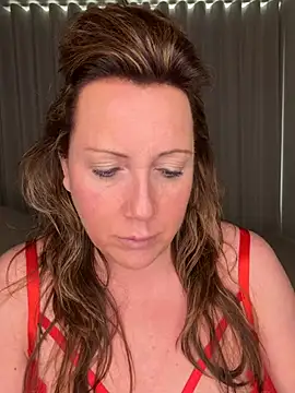 Snapshot of xsexycurvymilf chatting on February 18, 2026, 3:19 pm xsexycurvymilf online show from February 18, 2026, 3:19 pm