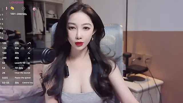 Snapshot of vyizh- chatting on December 26, 2024, 5:04 am vyizh- online show from December 26, 2024, 5:04 am