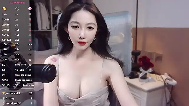 Snapshot of vyizh- chatting on January 2, 2025, 2:13 pm vyizh- online show from January 2, 2025, 2:13 pm