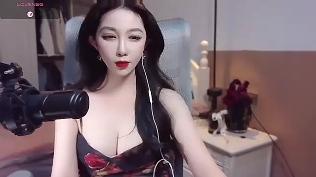 Snapshot of vyizh- chatting on January 16, 2025, 5:11 am vyizh- online show from January 16, 2025, 5:11 am
