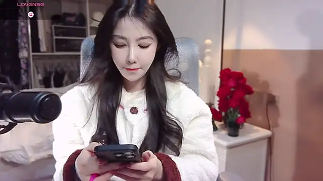Snapshot of vyizh- chatting on February 26, 2025, 3:10 am vyizh- online show from February 26, 2025, 3:10 am