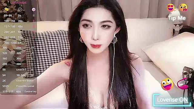 Snapshot of vyizh- chatting on January 6, 2026, 1:04 pm vyizh- online show from January 6, 2026, 1:04 pm