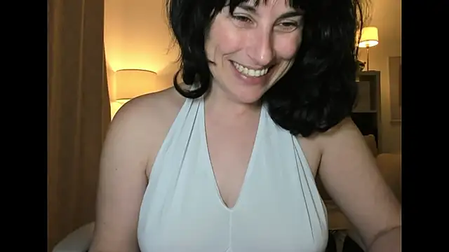 Snapshot of emmita69_ chatting on February 25, 2025, 11:19 am emmita69  online show from February 25, 2025, 11:19 am