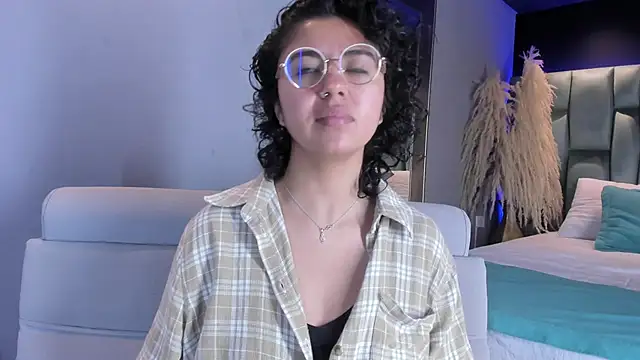 Amareto  online show from February 6, 2025, 2:15 pm