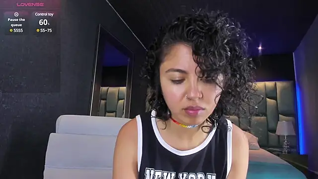 Amareto  online show from March 1, 2025, 10:34 am