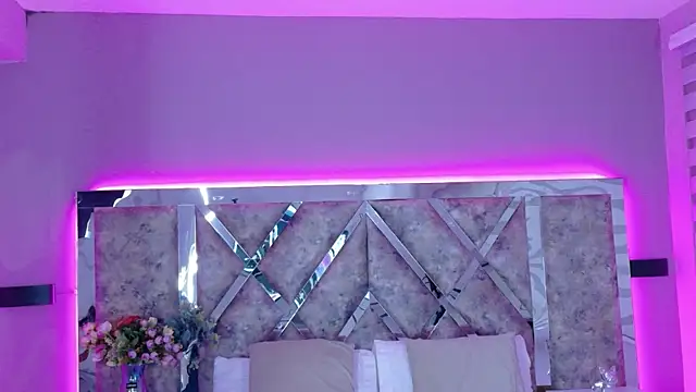 Amareto  online show from September 10, 2025, 11:32 am