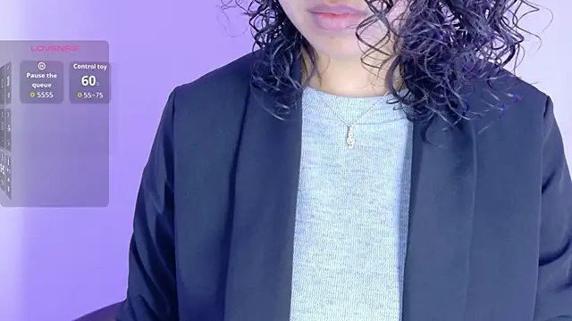 Amareto  online show from September 30, 2025, 11:26 am