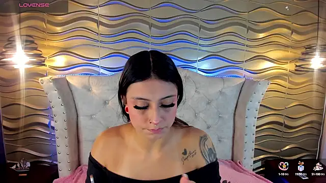 Andreita Jones online show from February 1, 2025, 11:43 am