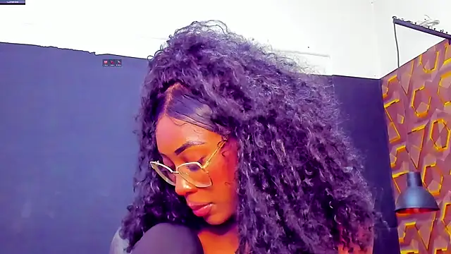 deyy madissonn online show from December 12, 2024, 8:10 pm