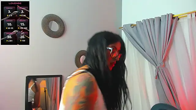 Snapshot of kira_moon__ chatting on January 31, 2026, 7:56 pm kira moon online show from January 31, 2026, 7:56 pm