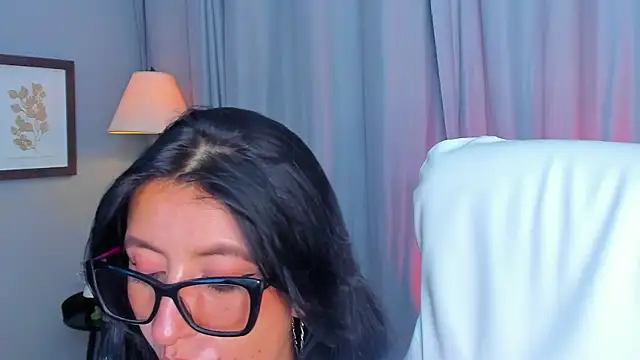 Snapshot of kira_moon__ chatting on March 2, 2026, 8:48 pm kira moon online show from March 2, 2026, 8:48 pm