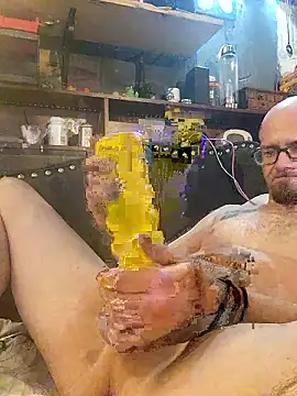 Snapshot of Herwish chatting on January 10, 2026, 4:42 pm Herwish online show from January 10, 2026, 4:42 pm