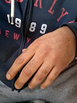 molozeb online show from December 21, 2025, 10:11 am