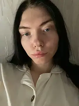 Lisaaa Alisa online show from March 6, 2025, 7:43 pm