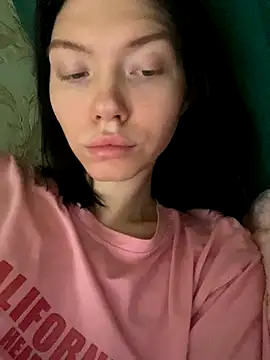 Lisaaa Alisa online show from November 11, 2025, 4:01 am