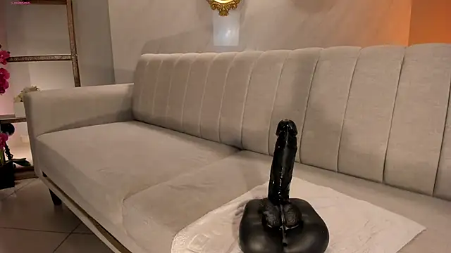 DominiqueVega online show from January 9, 2025, 11:56 pm