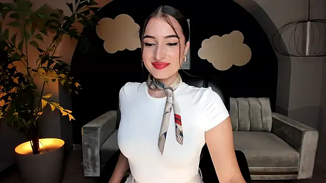 DominiqueVega online show from February 26, 2025, 8:33 pm