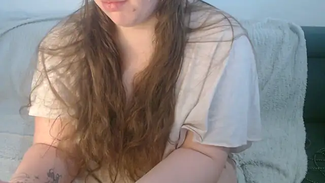 Snapshot of FrancaiseLynne chatting on March 7, 2026, 4:04 pm FrancaiseLynne online show from March 7, 2026, 4:04 pm