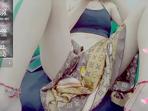 Snapshot of nina9384 chatting on September 19, 2025, 9:54 am nina9384 online show from September 19, 2025, 9:54 am