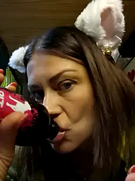 HarleyQuinn 69 online show from May 27, 2026, 9:39 am