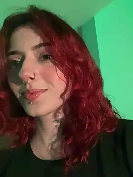 LiliJones  online show from January 14, 2025, 8:26 pm