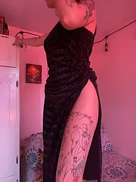 LiliJones  online show from March 11, 2025, 5:35 pm