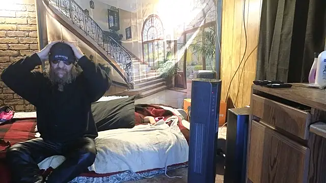 PropertyAndBiker online show from January 16, 2025, 9:30 pm