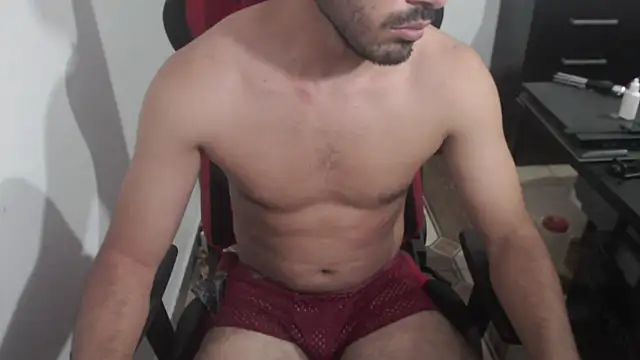 Snapshot of m16x16x chatting on December 10, 2024, 10:05 pm m16x16x online show from December 10, 2024, 10:05 pm