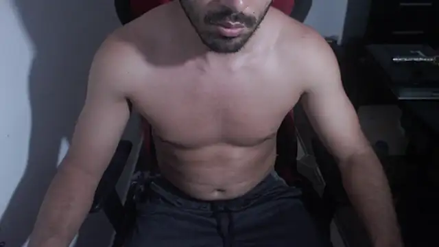 Snapshot of m16x16x chatting on December 17, 2024, 12:34 am m16x16x online show from December 17, 2024, 12:34 am