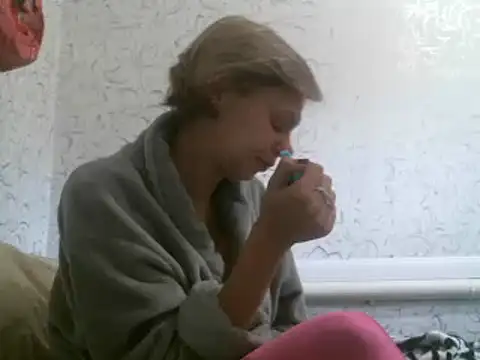 Snapshot of Julie_Silver chatting on October 11, 2025, 5:17 am Julie Silver online show from October 11, 2025, 5:17 am