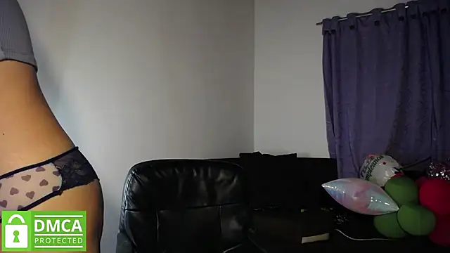 Snapshot of Mr_MrsCurie chatting on November 11, 2025, 12:21 am Mr MrsCurie online show from November 11, 2025, 12:21 am