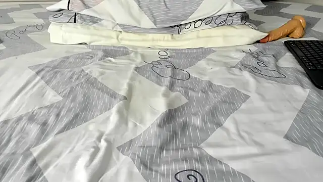 maybelline69 online show from October 26, 2025, 9:15 am