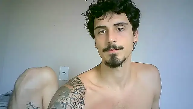 milkoffe online show from December 4, 2024, 4:49 pm