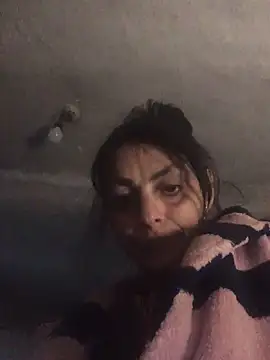 ChantalXOrchid online show from April 15, 2026, 9:26 pm