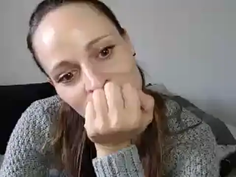 Snapshot of naikah714 chatting on December 4, 2024, 1:20 pm naikah714 online show from December 4, 2024, 1:20 pm