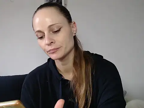 Snapshot of naikah714 chatting on December 10, 2024, 12:49 pm naikah714 online show from December 10, 2024, 12:49 pm