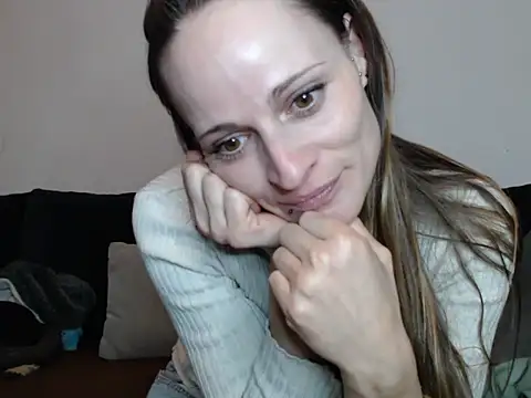 Snapshot of naikah714 chatting on February 3, 2025, 5:24 pm naikah714 online show from February 3, 2025, 5:24 pm