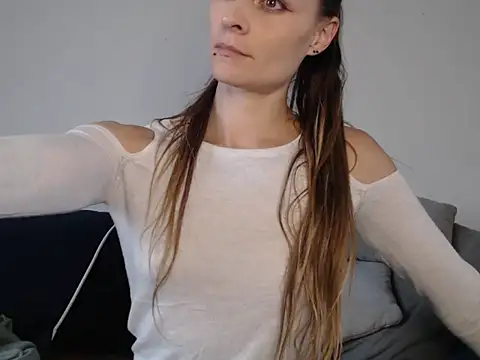 Snapshot of naikah714 chatting on March 9, 2025, 12:20 pm naikah714 online show from March 9, 2025, 12:20 pm