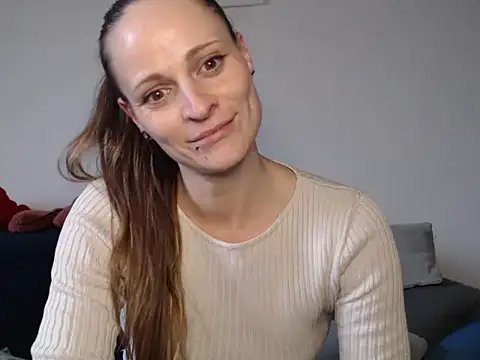 Snapshot of naikah714 chatting on March 16, 2025, 5:07 pm naikah714 online show from March 16, 2025, 5:07 pm