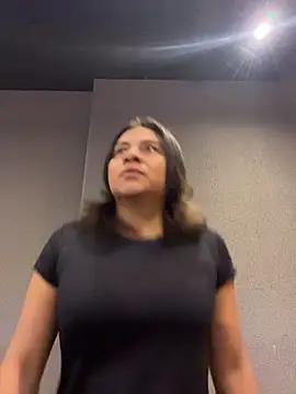 Nina-Eros1 online show from November 28, 2025, 3:36 pm